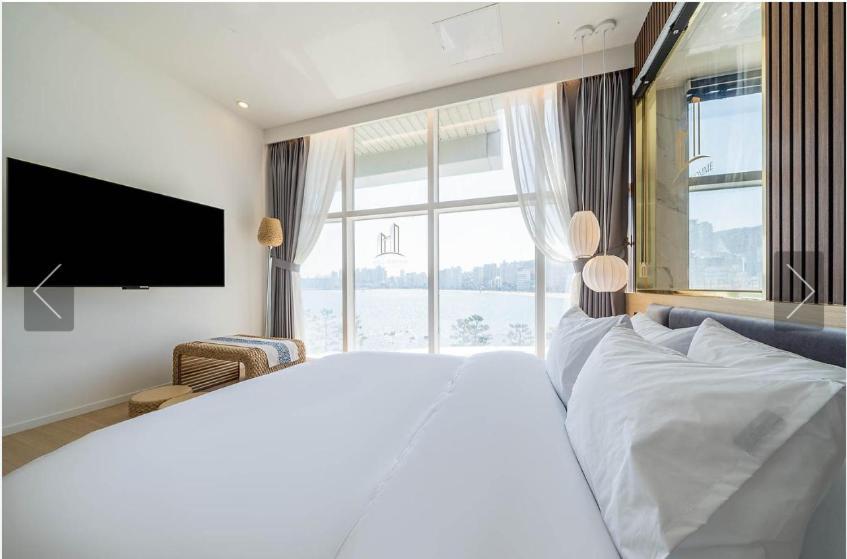De Homme Hotel Пусан Екстериор снимка